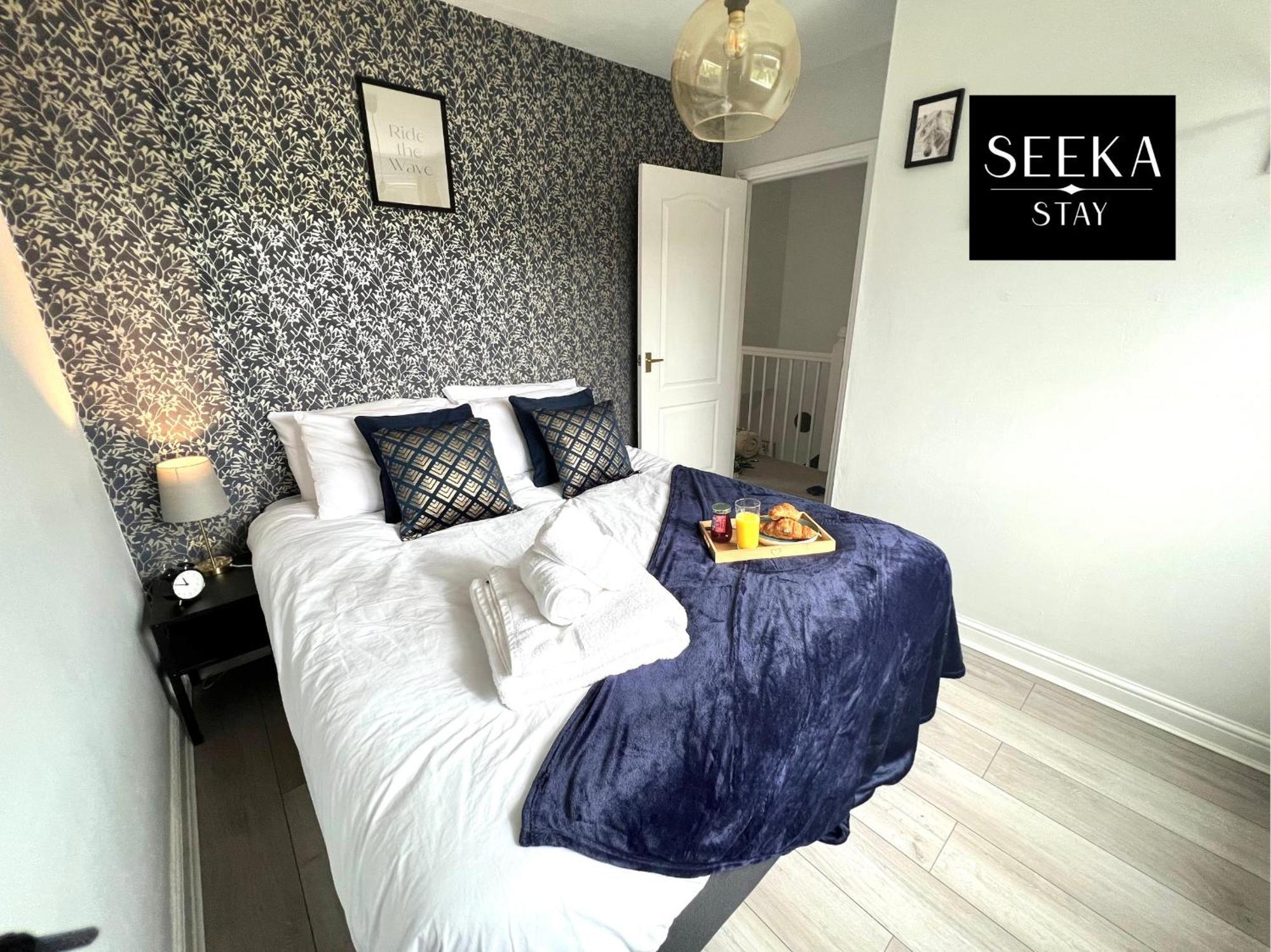 Cosy 2-Bedroom House, Walking Distance Cbs, Ideal For Contractors-Business Stays โคเวนทรี ภายนอก รูปภาพ
