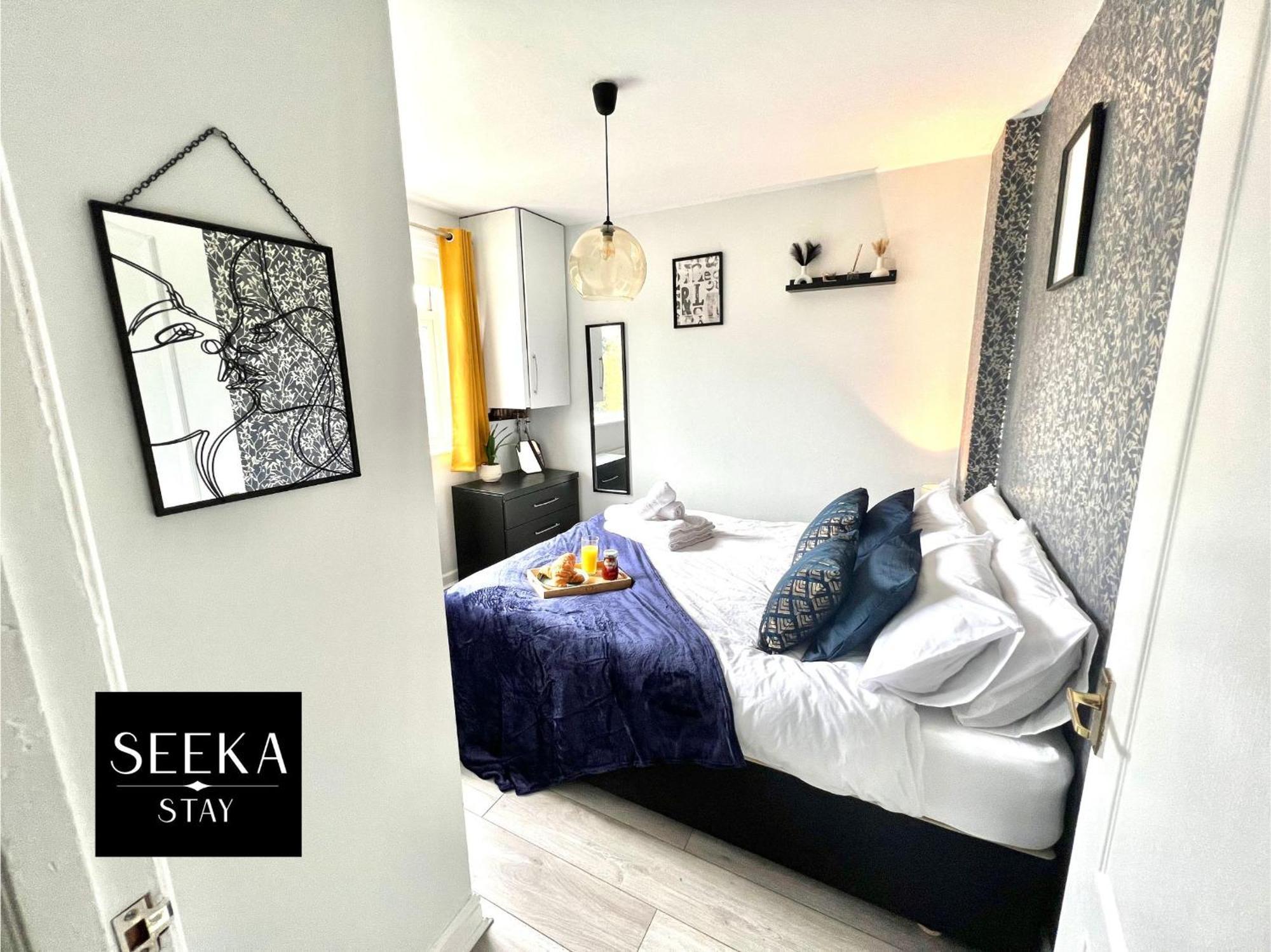 Cosy 2-Bedroom House, Walking Distance Cbs, Ideal For Contractors-Business Stays โคเวนทรี ภายนอก รูปภาพ